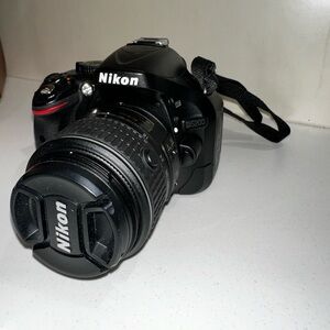 Nikon D5200